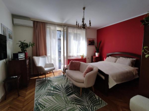 BGholik studio apartment